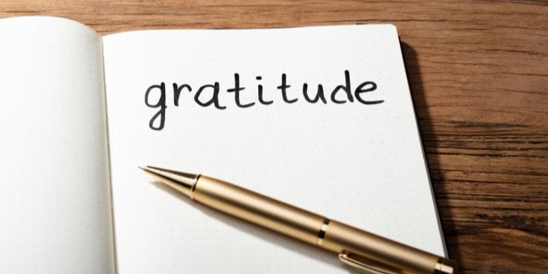 La science de la gratitude : pourquoi être reconnaissant change tout !